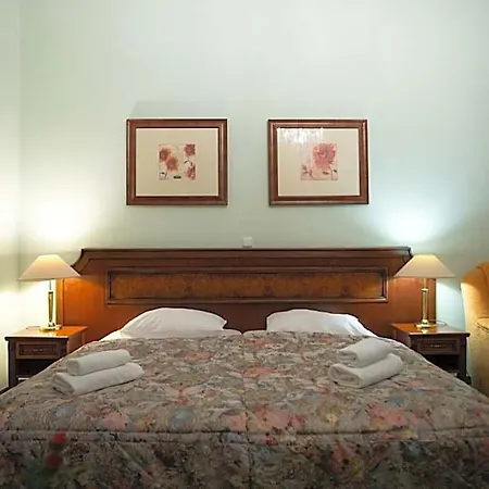 Ester Hotel 4*