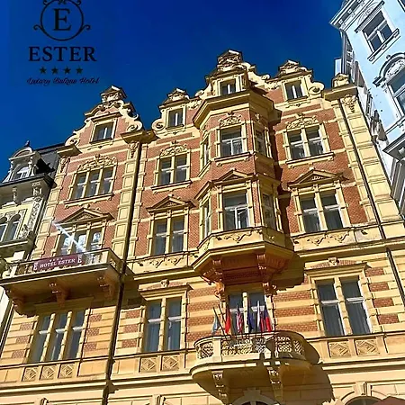 Ester Karlsbad