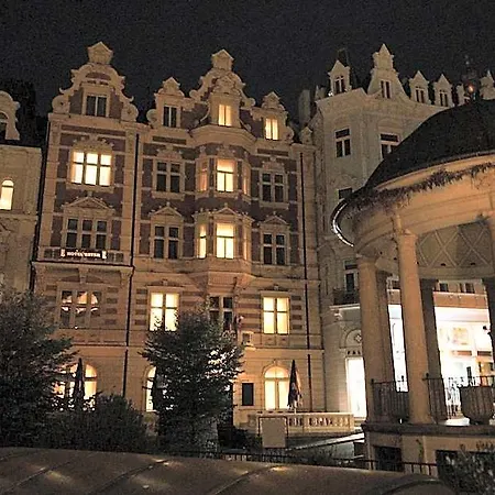 Hotel Ester 4*