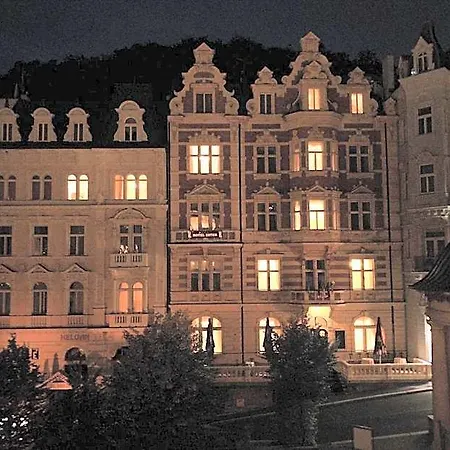 Hotel Ester
