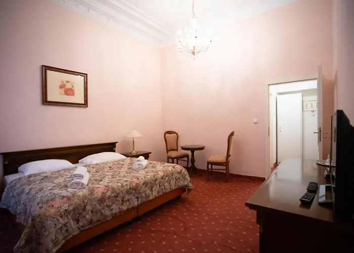 Ester Отель 4*