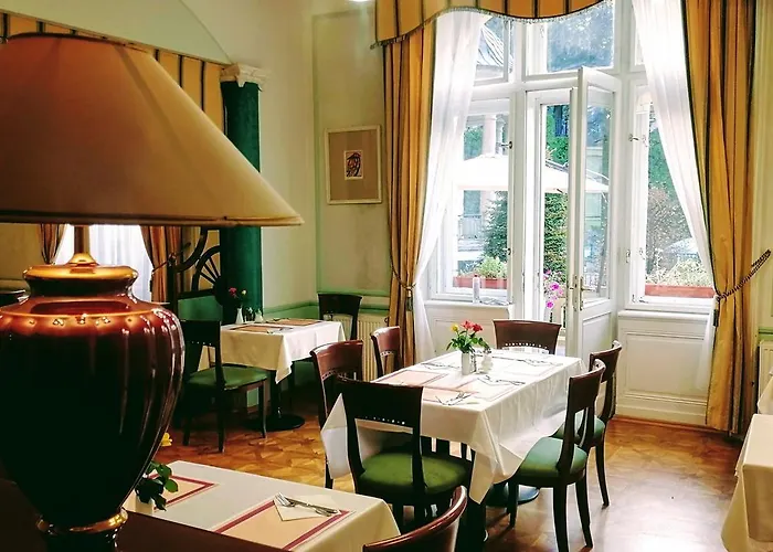 Otel Ester 4*